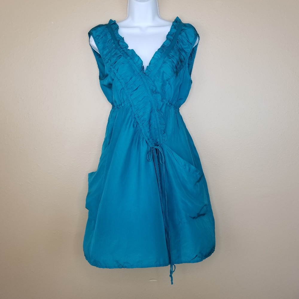 NANETTE LEPORE Silk Ruffle Dress size 8 A000.3